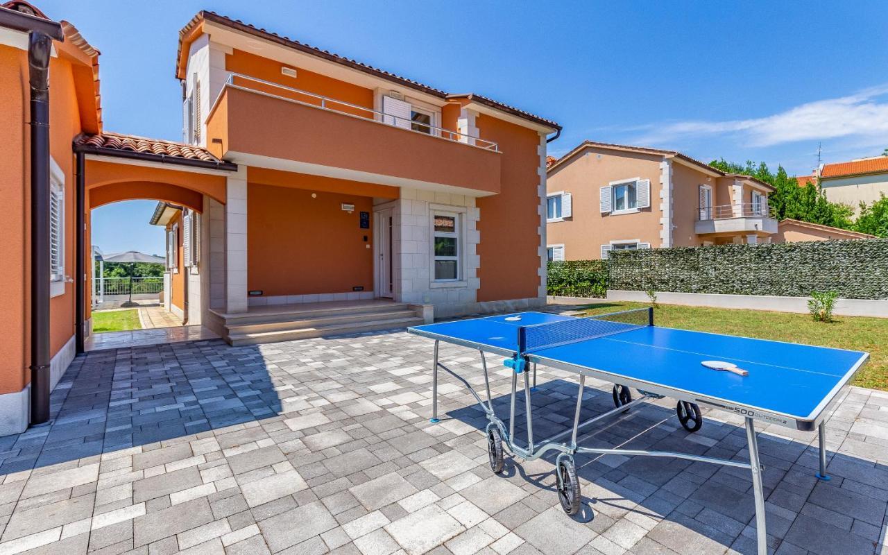 Lotus Villas Resort Пула Екстериор снимка