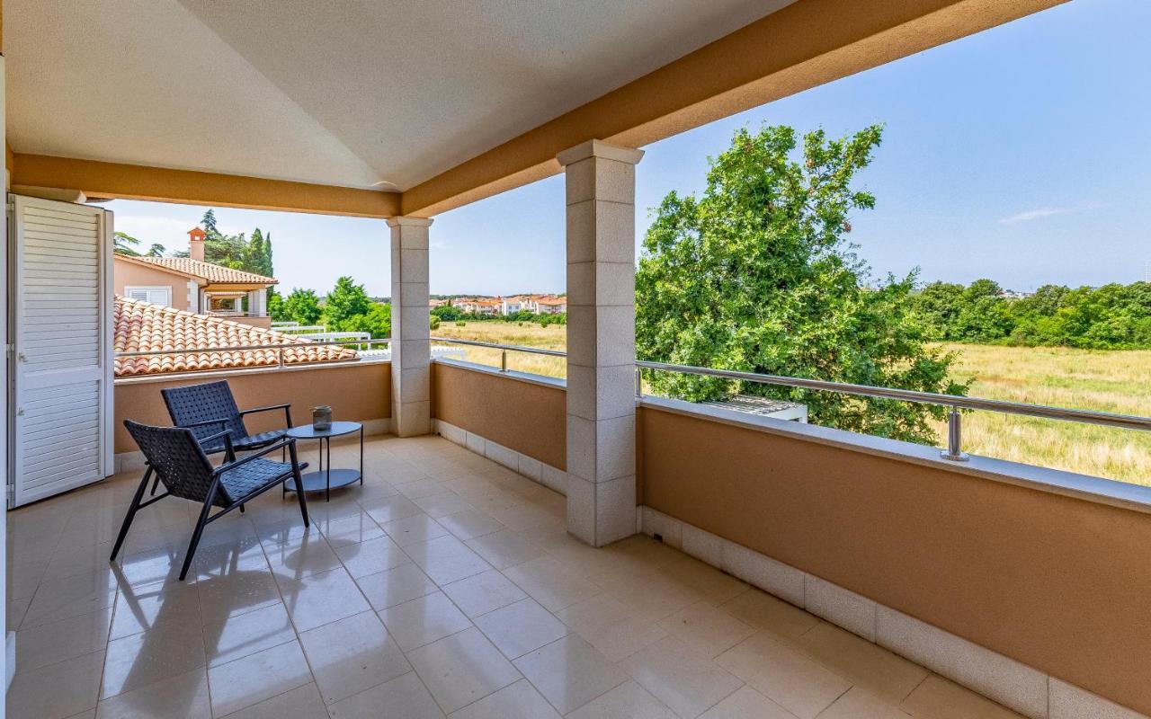 Lotus Villas Resort Пула Екстериор снимка